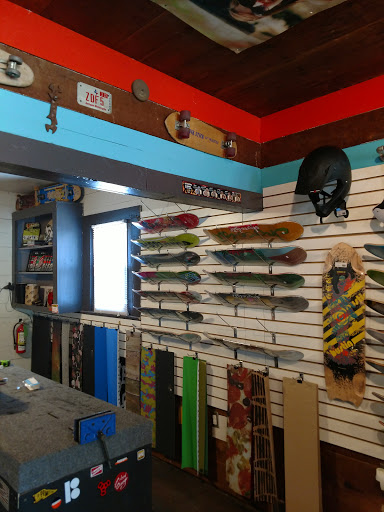 Skateboard Shop «CREATED SKATE SHOP», reviews and photos, 542 S Walnut Ave, New Braunfels, TX 78130, USA