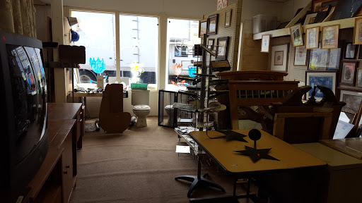 Clothing Store «BAM Thrift Store», reviews and photos, 1340 Madison Ave, Memphis, TN 38104, USA