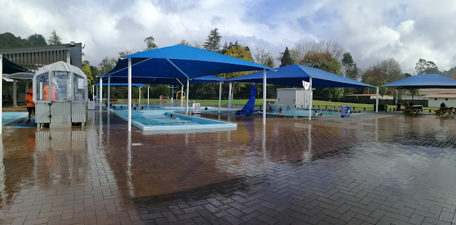 Reviews of Maurie Kjar Memorial Swimming Pool in Kawerau - Pub