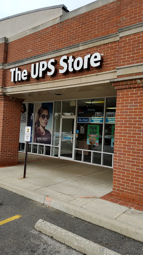 Shipping and Mailing Service «The UPS Store», reviews and photos, 947 E Johnstown Rd, Gahanna, OH 43230, USA