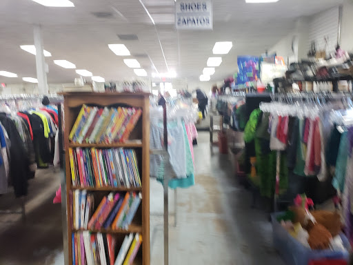 Thrift Store «Miracle Hill Thrift Store - Pete Hollis Blvd Greenville», reviews and photos