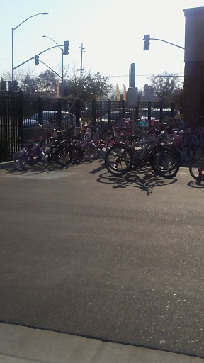 Harley-Davidson Dealer «Mathews Harley-Davidson», reviews and photos, 548 N Blackstone Ave, Fresno, CA 93701, USA