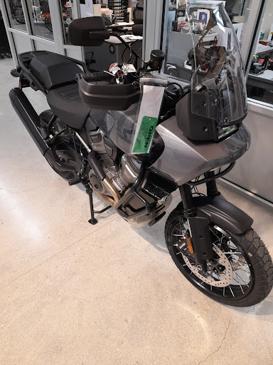 Harley-Davidson Dealer «Petersons Harley-Davidson South», reviews and photos