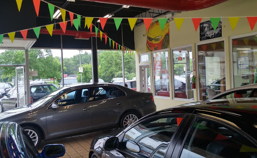 Car Dealer «Performance Car Sales», reviews and photos, 3141 River Rd, River Grove, IL 60171, USA