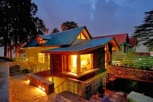 Ballyhack Cottage, Shimla amã Stays & Trails image