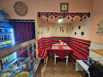 Zakora Gyros Syrian Restaurant - Budapest, Párizsi u. 8, 1052 Hungary