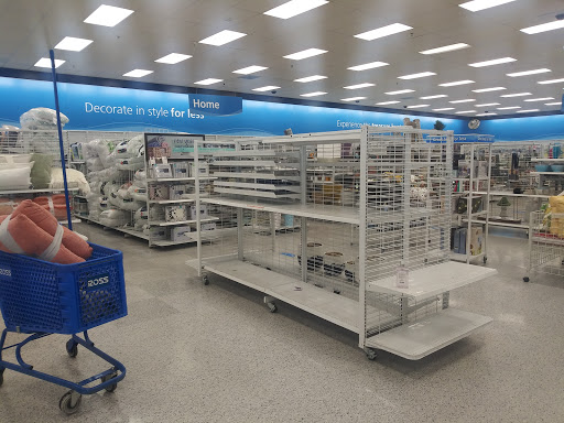 Clothing Store «Ross Dress for Less», reviews and photos, 4240 Kearny Mesa Rd, San Diego, CA 92111, USA