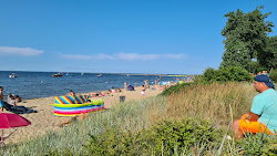Φωτογραφία του Rewa Beach παροχές περιοχής