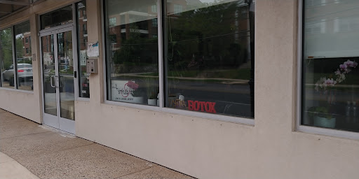 Computer Store «Apple Suburban Square», reviews and photos, 61 Saint James Pl, Ardmore, PA 19003, USA