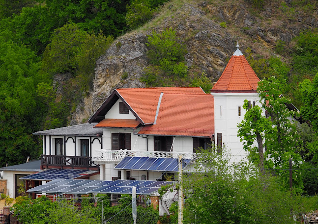 Valcsics Villa Panzió - Szálloda