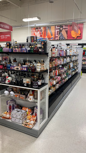 Department Store «T.J. Maxx», reviews and photos, 16920 US-441, Mt Dora, FL 32757, USA