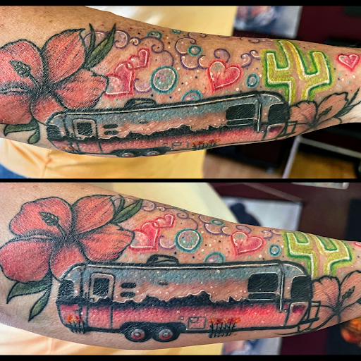 Tattoo Shop «Paradise Tattoo», reviews and photos, 2801 Estero Blvd, Fort Myers Beach, FL 33931, USA