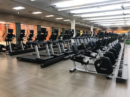Gym «LA Fitness», reviews and photos, 455 Park Ave, Lindenhurst, NY 11757, USA