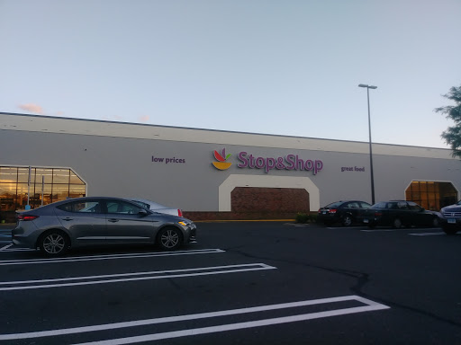 Supermarket «Super Stop & Shop», reviews and photos, 898 Bridgeport Ave, Shelton, CT 06484, USA