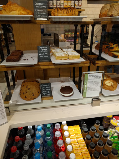 Electronics Store «Amazon Books», reviews and photos, 246 Legacy Pl, Dedham, MA 02026, USA