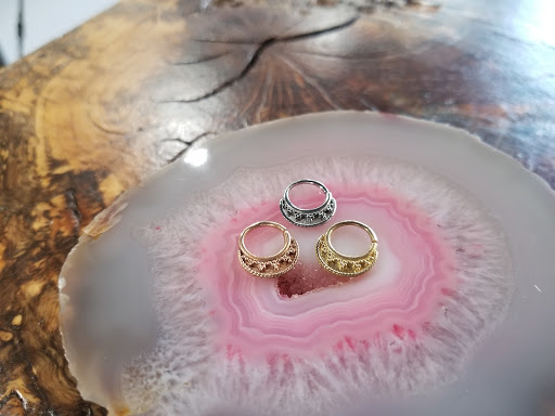 Tattoo Shop «Hopeless Ink Tattoo & Piercing», reviews and photos, 2308 Main St, Vancouver, WA 98660, USA