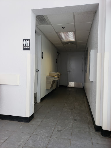 Tire Shop «Discount Tire Store - Brooklyn Park, MN», reviews and photos, 5901 96th Ln N, Brooklyn Park, MN 55445, USA