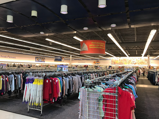 Association or Organization «Goodwill Industries of the Columbia Willamette», reviews and photos, 1943 SE 6th Ave, Portland, OR 97214, USA