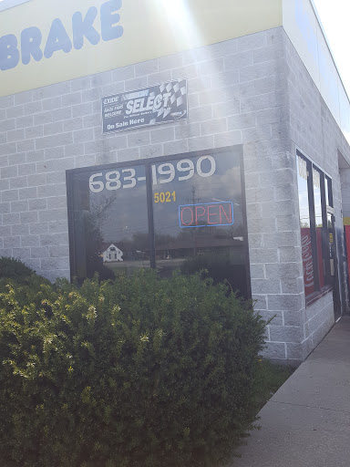 Auto Repair Shop «Monro Muffler Brake & Service», reviews and photos, 5021 S Scatterfield Rd, Anderson, IN 46013, USA