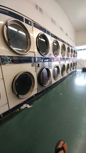 Laundry «Kelly Street Laundry», reviews and photos, 648 Kelly Ave, Half Moon Bay, CA 94019, USA