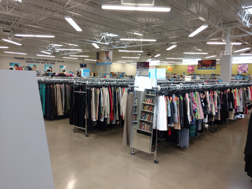 Non-Profit Organization «Goodwill Store & Donation Center», reviews and photos, 1543 Mesa Ln, Aurora, IL 60502, USA