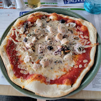Plats et boissons du Pizzeria Pizza Ciné à Mâcon - n°3