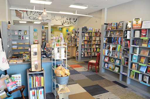 Book Store «Plot Twist Bookstore», reviews and photos, 502 N Ankeny Blvd, Ankeny, IA 50023, USA