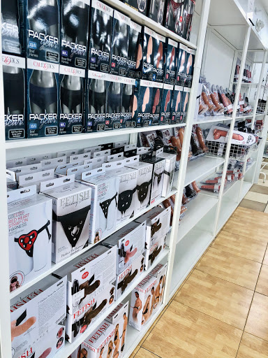 Lingerie Store «Katz Stores - West Road», reviews and photos, 9820 North Fwy B, Houston, TX 77037, USA