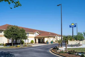 Days Inn & Suites by Wyndham Commerce image