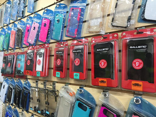 Cell Phone Store «Cell Phone Repair - Simple Mobile 24/7 Wireless, LLC», reviews and photos, 491 Hialeah Dr #1, Hialeah, FL 33010, USA