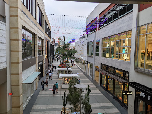 Shopping Mall «Santa Monica Place», reviews and photos, 395 Santa Monica Place, Santa Monica, CA 90401, USA
