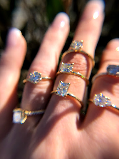 Jewelry Store «Henry C Reid & Son», reviews and photos, 1591 Post Rd, Fairfield, CT 06824, USA