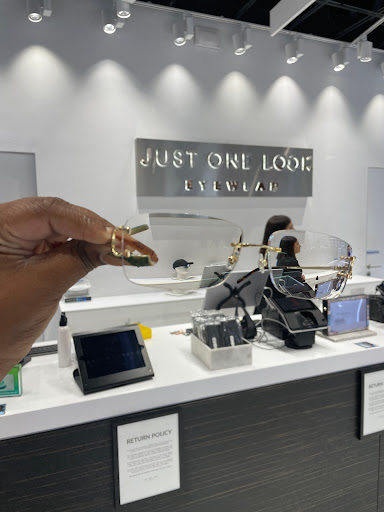 Sunglasses Store «Just One Look», reviews and photos, 11401 NW 12th St, Miami, FL 33172, USA