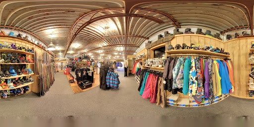 Snowboard Shop «Peak Ski & Snowboard Center», reviews and photos, 640 Center Rd, Pittsburgh, PA 15239, USA