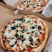 Pizza du Pizzas à emporter Pizz' à laure à Saujon - n°9