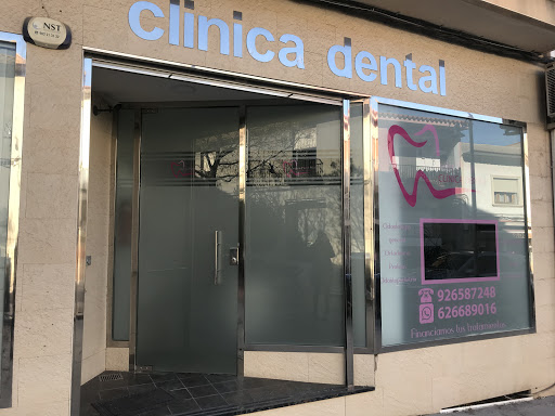 Clínica Dental Dra. Andrea Perea,    Dentista en Pedro Muñoz en Pedro Muñoz, Ciudad Real
