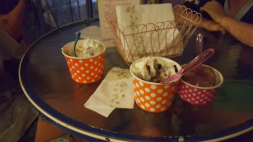 Ice Cream Shop «Great Licks Ice Cream Shop», reviews and photos, 4643 Pine Island Rd, Matlacha, FL 33993, USA