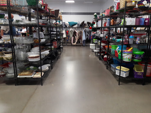 Thrift Store «Pebble Creek Goodwill Retail Store & Donation Center», reviews and photos, 15433 W McDowell Rd, Goodyear, AZ 85395, USA