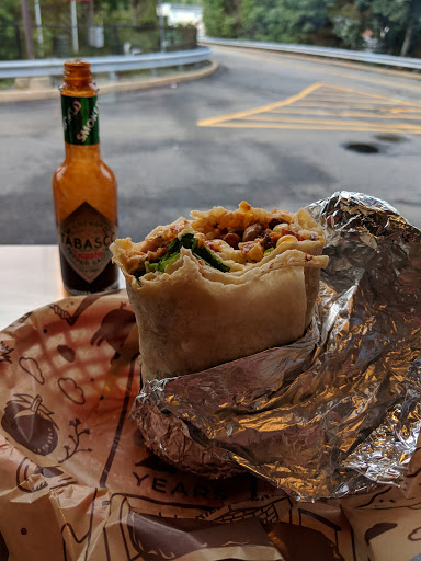 Mexican Restaurant «Chipotle Mexican Grill», reviews and photos, 93 Turnpike St, North Andover, MA 01845, USA