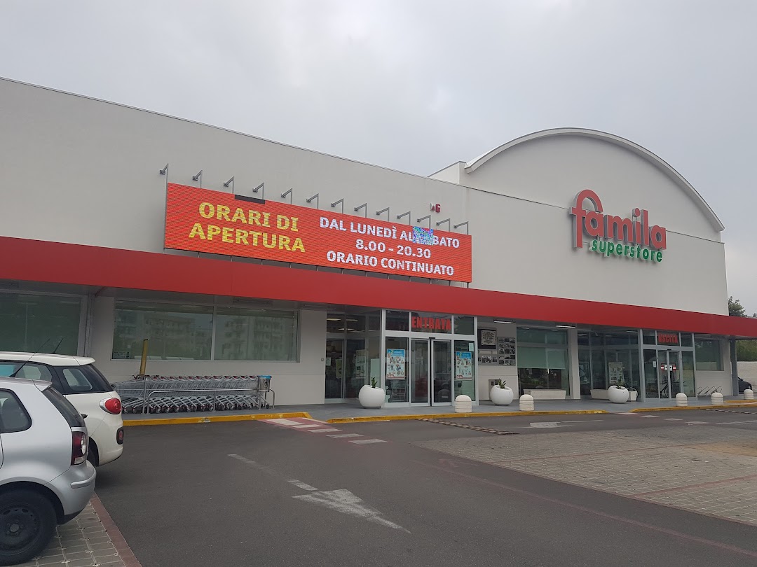 Supermercato Famila Nella Citta Ostuni