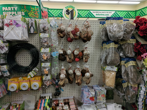Dollar Store «Dollar Tree», reviews and photos, 2375 S Hwy 27, Clermont, FL 34711, USA