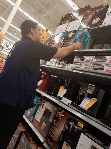 Discount Store «Walmart», reviews and photos, 50 N MacDade Blvd, Glenolden, PA 19036, USA