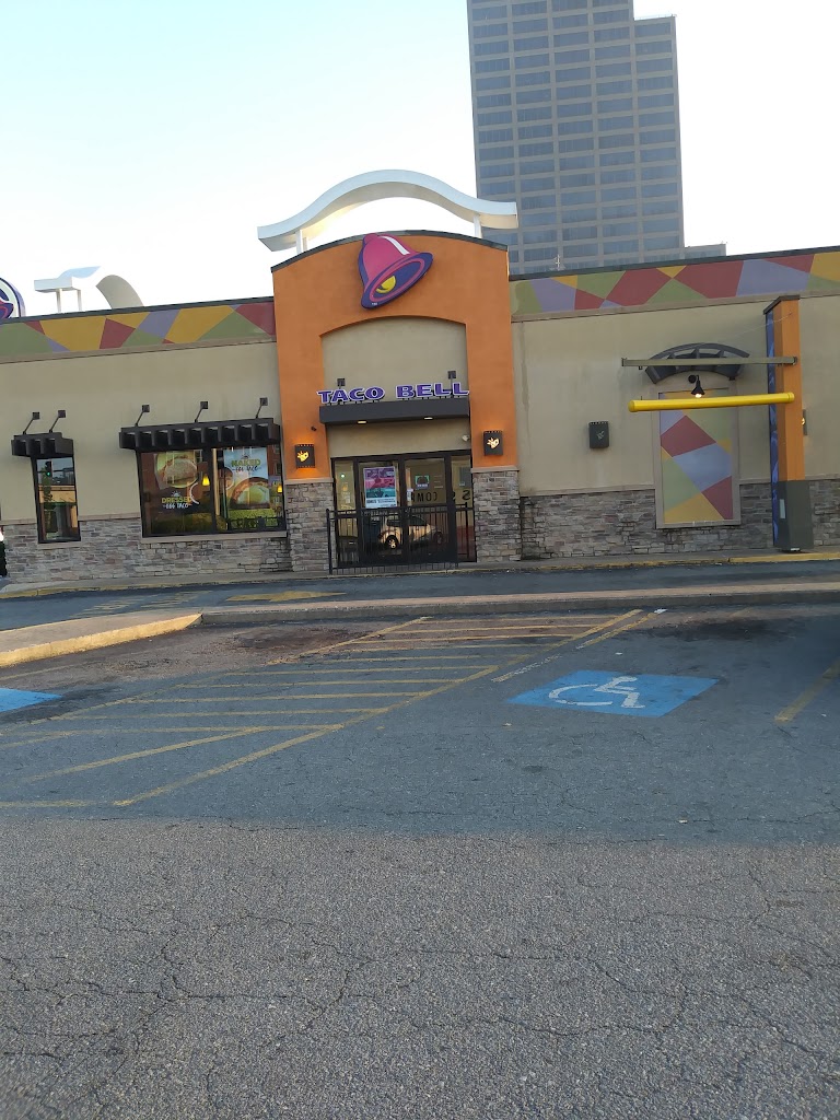 Taco Bell 72114