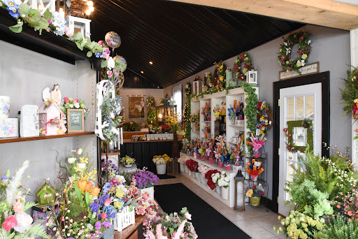 Florist «Anderson Florist and Greenhouse», reviews and photos, 1812 N Detroit St, Warsaw, IN 46580, USA