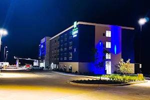 Holiday Inn Express & Suites. Purcell, Oklahoma image