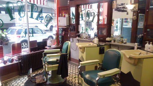 Patsys Barber Shop image 6