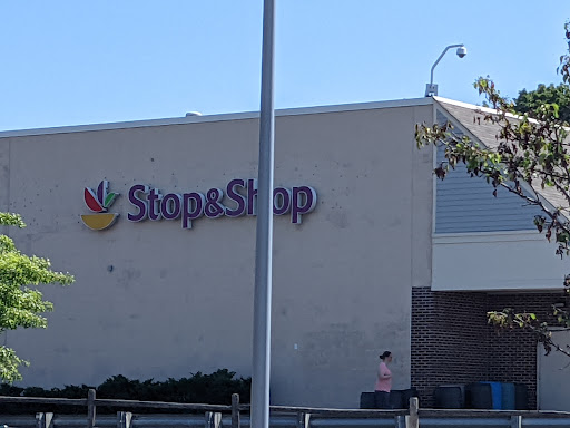 Grocery Store «Stop & Shop», reviews and photos, 111 Vredenburgh Ave, Yonkers, NY 10704, USA