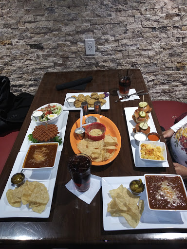 Restaurant «Griffs», reviews and photos, 323 W Cardinal Blvd, Louisville, KY 40208, USA