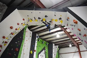 Kendall Cliffs Climbing Gym image