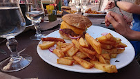 Hamburger du Restaurant Milton Pub à Annecy - n°1